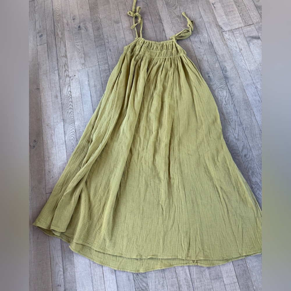 SOLAI flowy Green Maxi dress